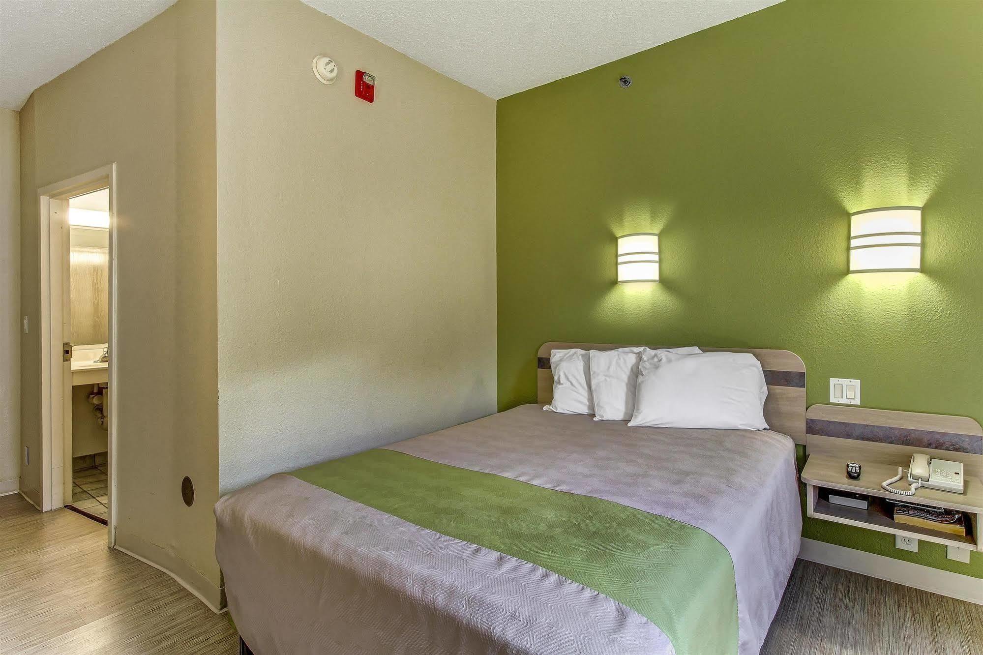 Motel 6-Medina, Oh - Cleveland Exterior photo